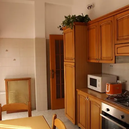 Giorno House